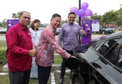 MAJLIS PELANCARAN STESEN PENGECAS KENDERAAN ELEKTRIK (EV)