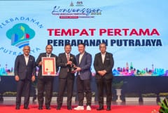 26.10.2024 Sesi Penyampaian Anugerah Sistem Penarafan Bintang Pihak Berkuasa Tempatan (SPB-PBT) Tahun 2024