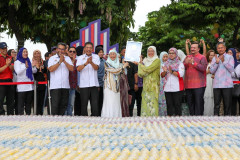 The Biggest Heart-Shaped Cupcakes Formation sempena penganjuran Hari Terbuka Putrajaya 2024 (POD2024)