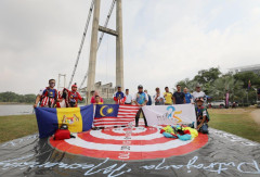 Acara Terjunan Base Jump Sempena Sambutan Ulang Tahun Ke-25 Putrajaya & Sambutan Hari Kebangsaan Ke-63