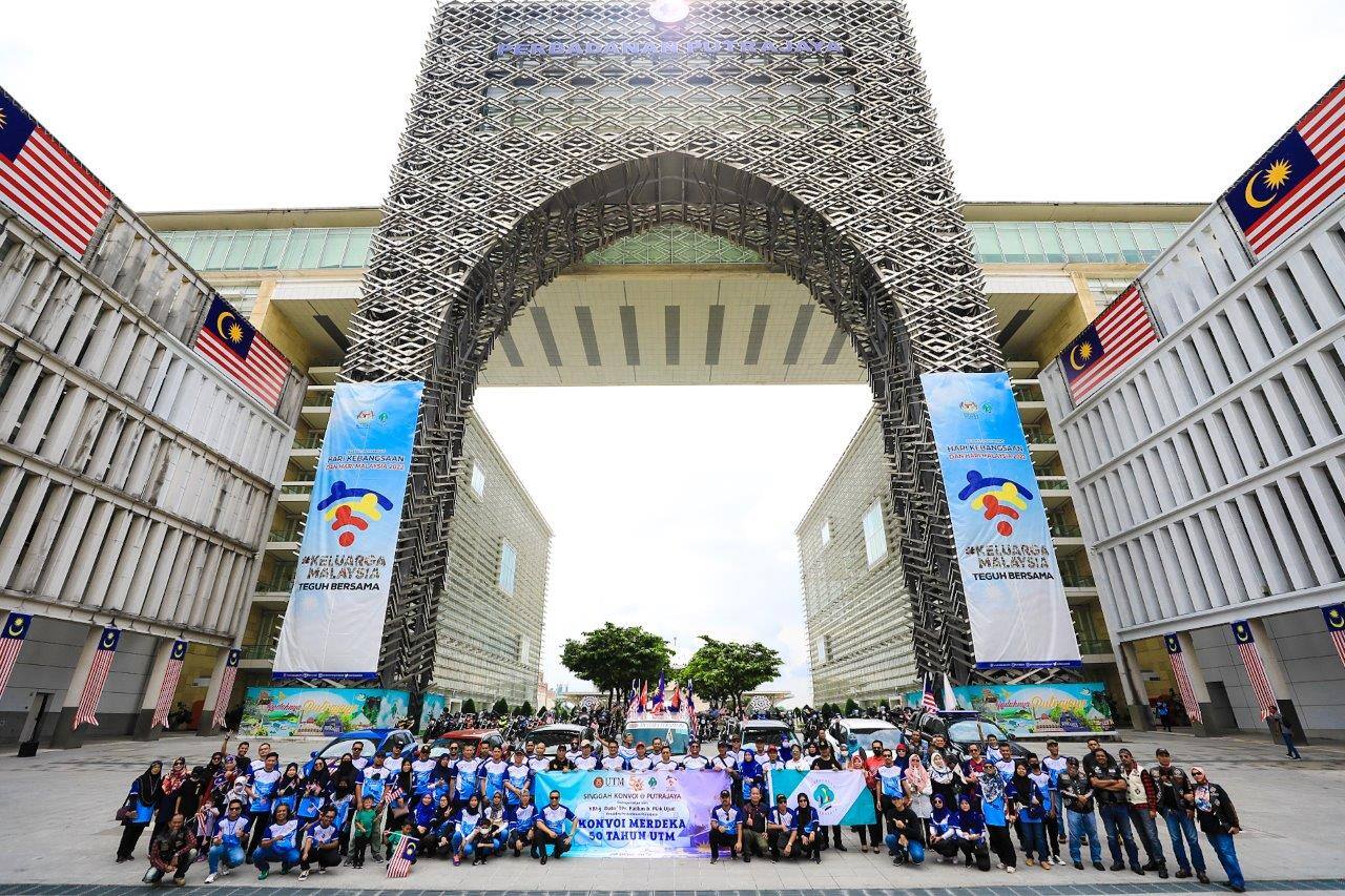 KONVOI MERDEKA 50 TAHUN UTM 2022