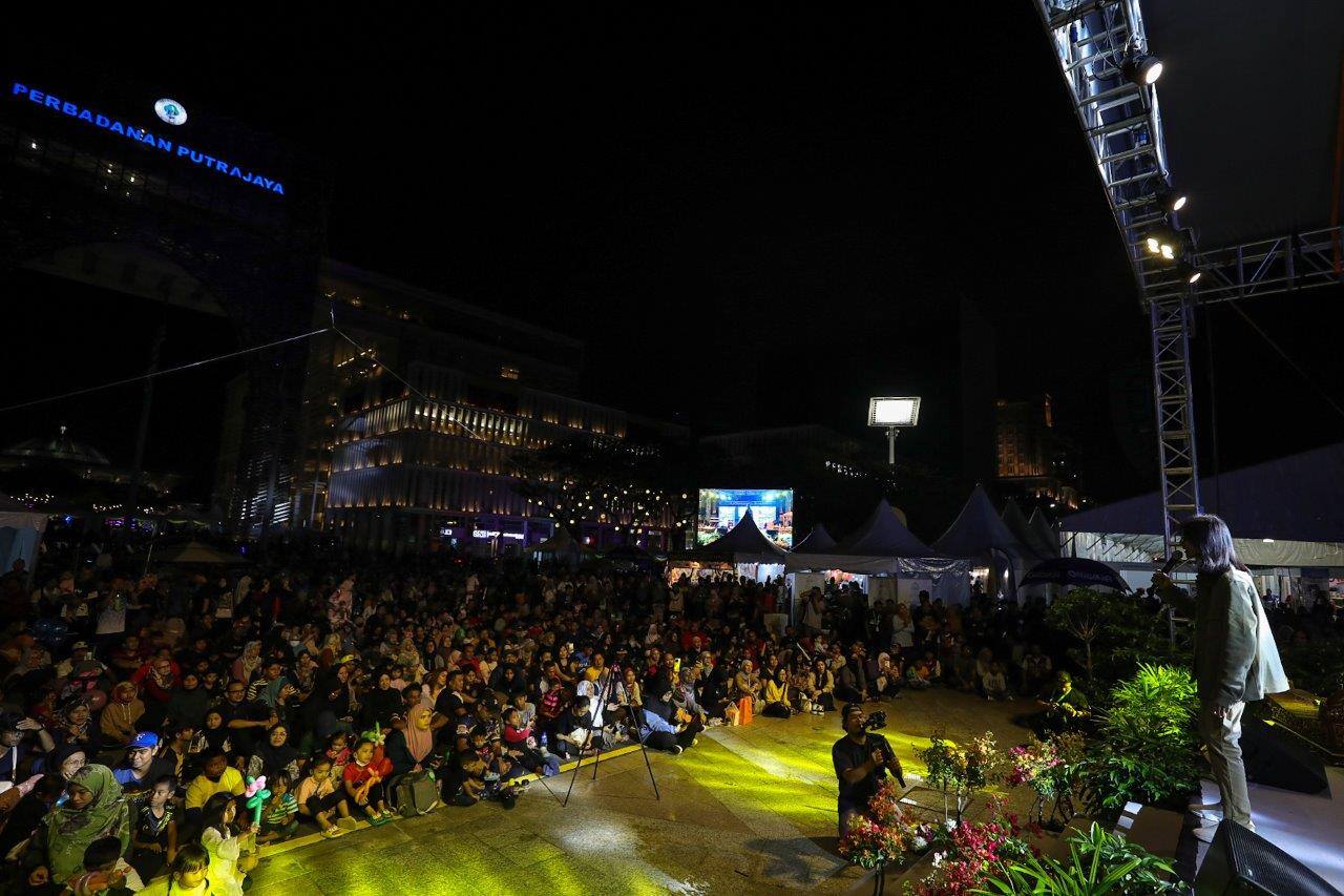 Malam Singgah Seni Putrajaya sempena Hari Terbuka Putrajaya Open Day 2023