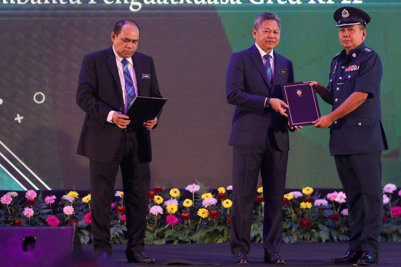 MAJLIS ANUGERAH PERKHIDMATAN CEMERLANG 2022 PERBADANAN PUTRAJAYA DAN MAJLIS SUKAN WILAYAH PERSEKUTUAN