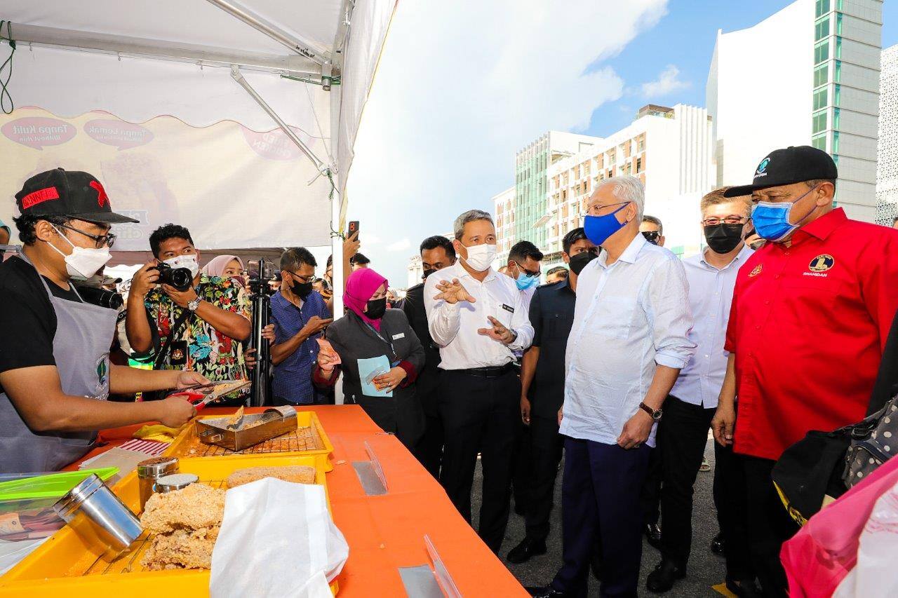 Lawatan YAB Perdana Menteri Ke Bazar Ramadan Putrajaya
